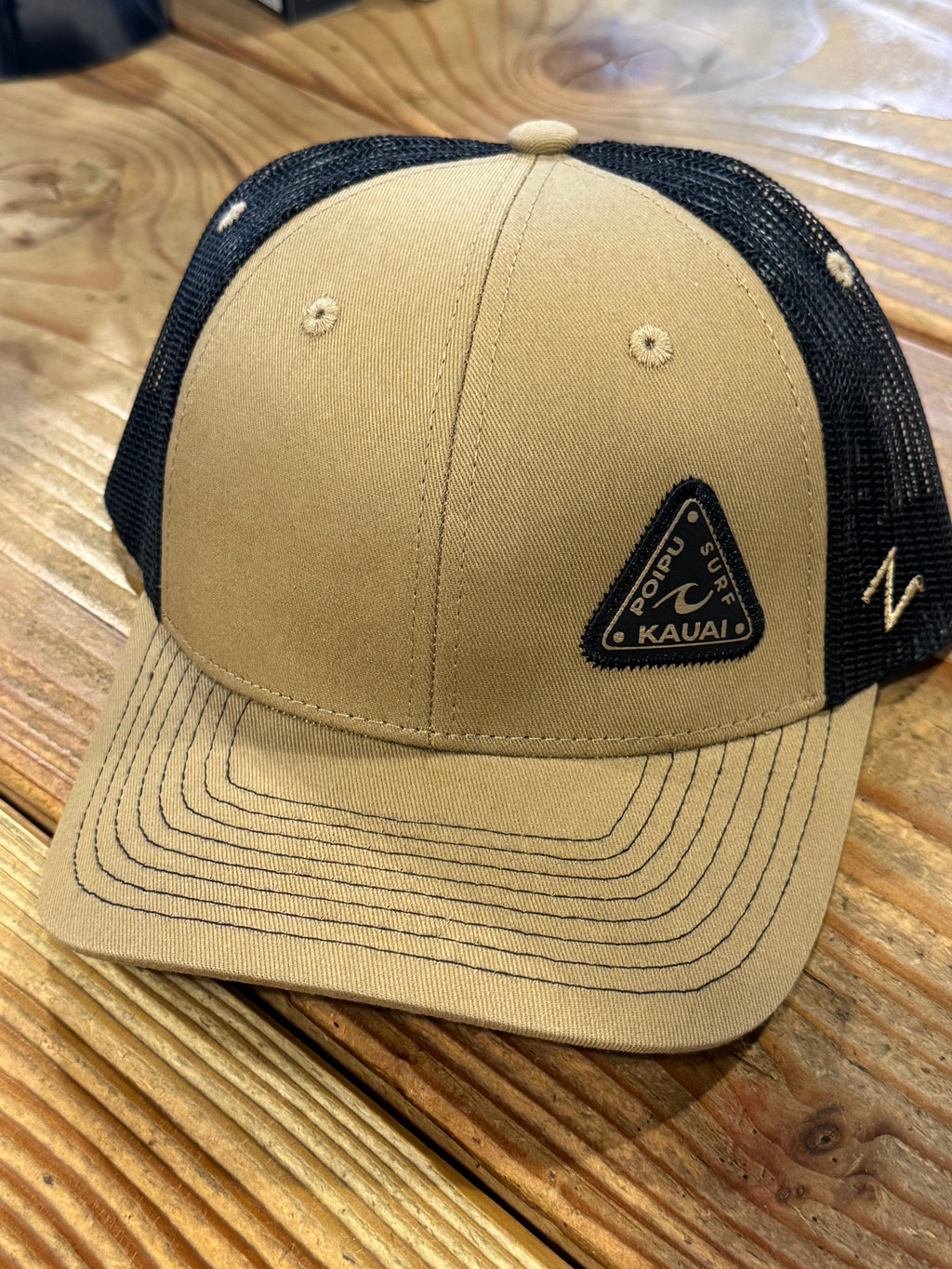 Disa Vow Wave Trucker Hat